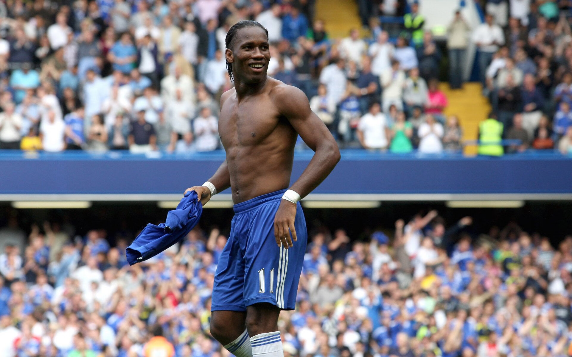 伯明翰市防守坚韧，蓝军力拼保级，伯明翰the emporium