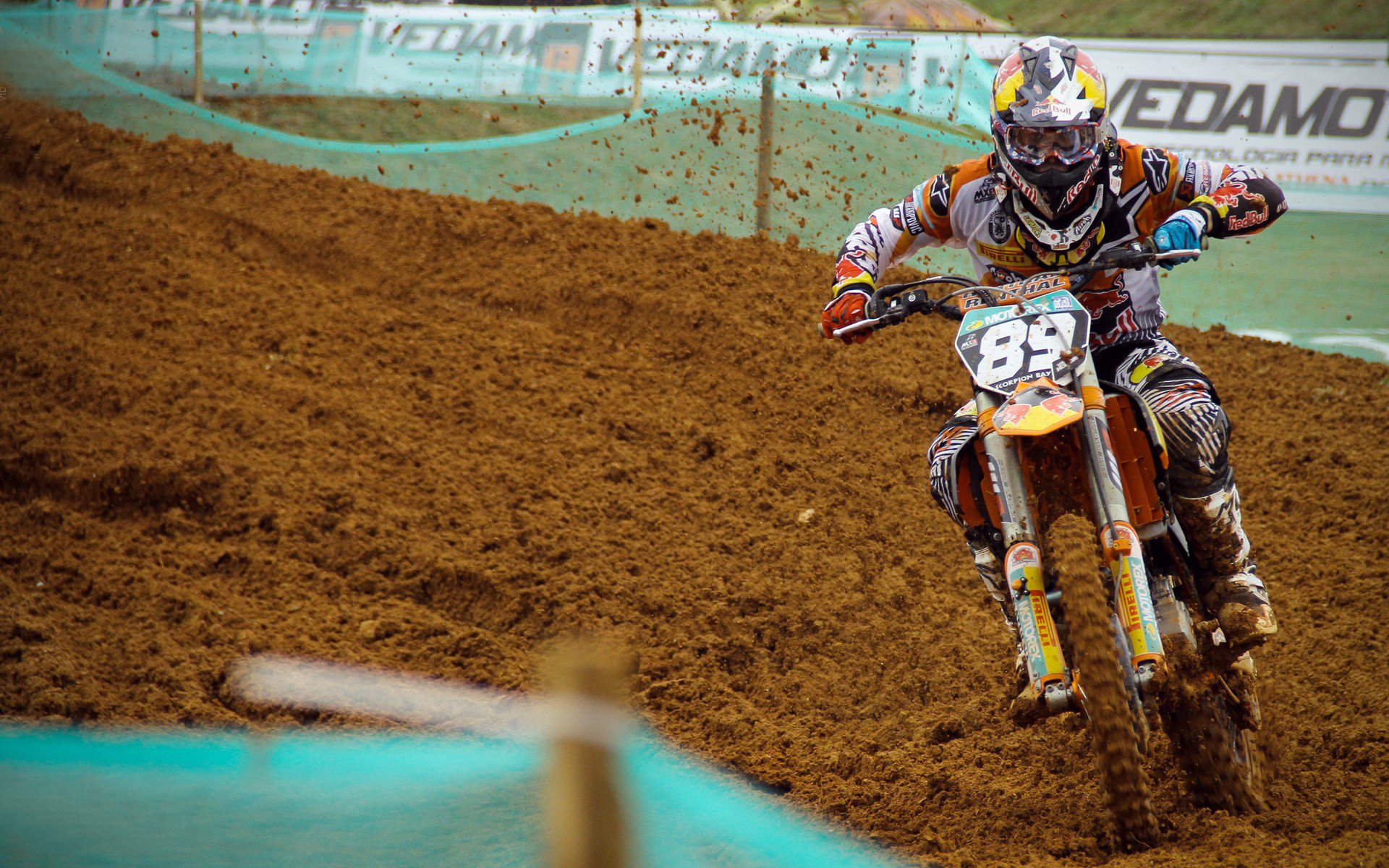 勒沃库森客场惊险逆转，拿下宝贵三分，勒沃库森精选球员